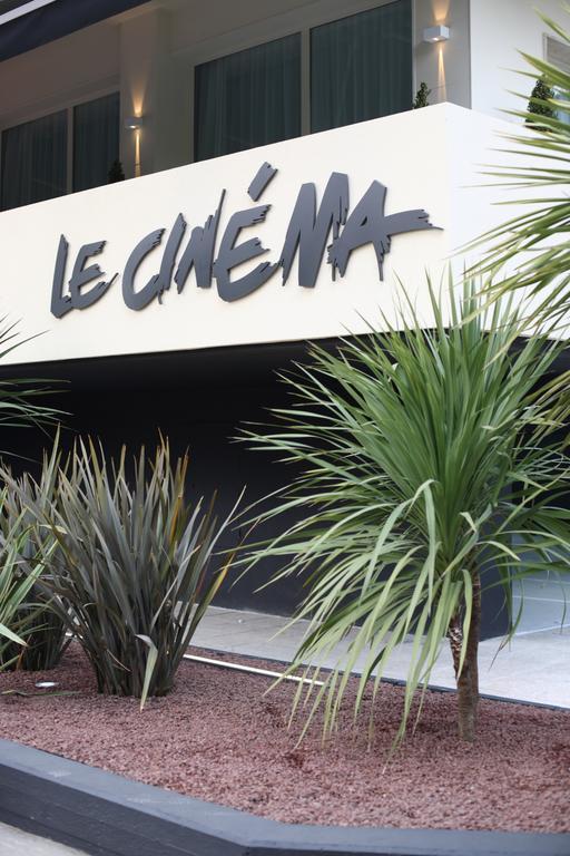 Hotel Le Cinema Gatteo a Mare Bagian luar foto
